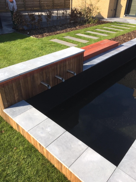 tuin betonklinkers oprit zwembad tuin